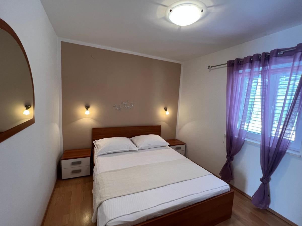 Ana Exclusive Apartments Jelsa  Exterior photo
